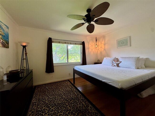Foto del edificio - 136 NE 19th Ct