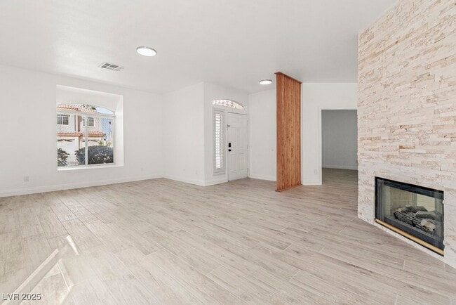 Building Photo - 2588 Mizzoni Cir
