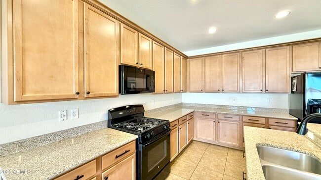 Foto del edificio - 1124 W Fir Tree Rd