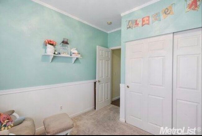 Building Photo - 1634 Sierra Creek Dr