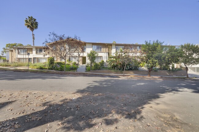 Foto del edificio - 3867 Potomac Ave.