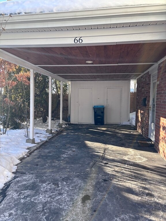 Foto del edificio - 66 Janet Cir