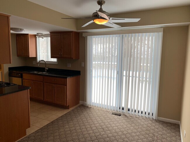 Foto del edificio - 1818 Whitney Dr