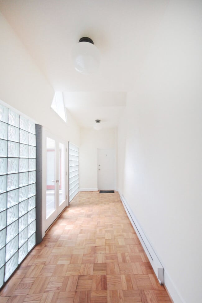 Building Photo - 1221 N Street, NW