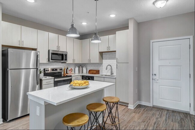 Building Photo - Nexus Brandon Apartments