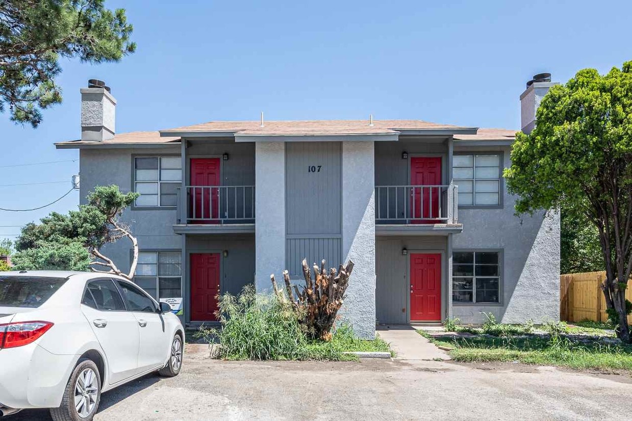 107 Shannon Cir, Del Rio, TX 78840 House for Rent in Del Rio, TX