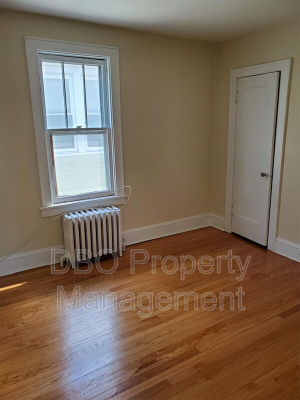 Building Photo - 106 Woodlawn Ave