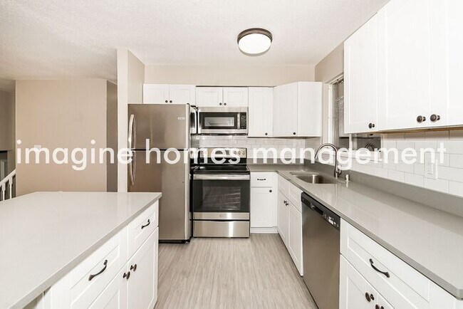 Building Photo - 13953 Gauntlet Court