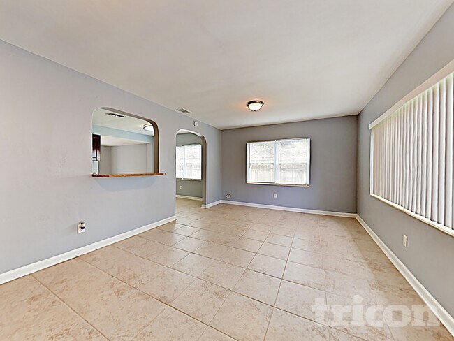 Building Photo - 4153 2nd Ave N