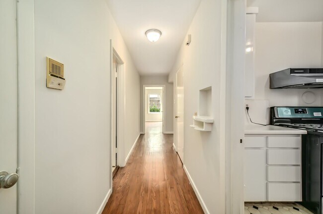 Foto del edificio - 1230 Clay St