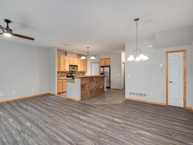 Foto del edificio - 2445 119th Ct NE