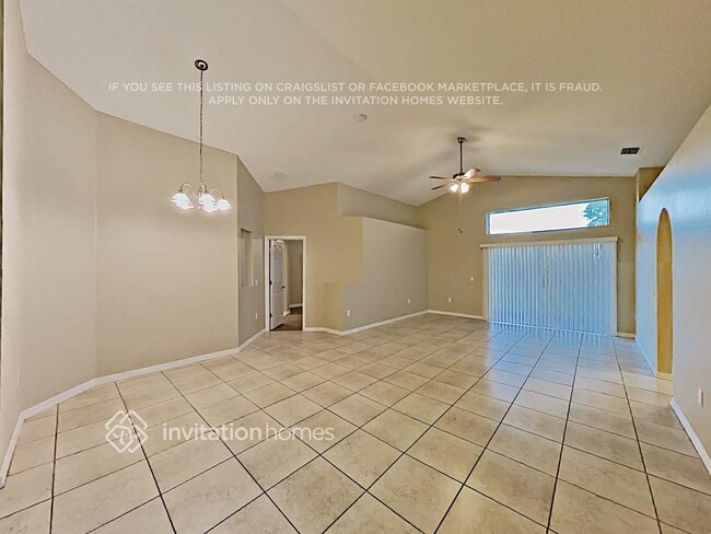 Foto del edificio - 971 Kenbar St