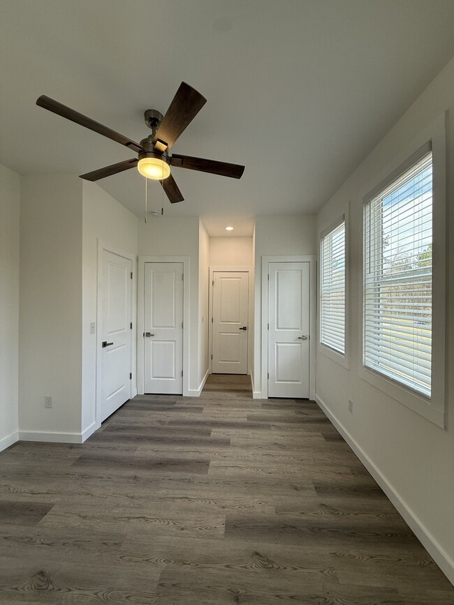 Building Photo - 631 Morreene Rd