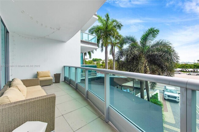 Foto del edificio - 900 Biscayne Blvd