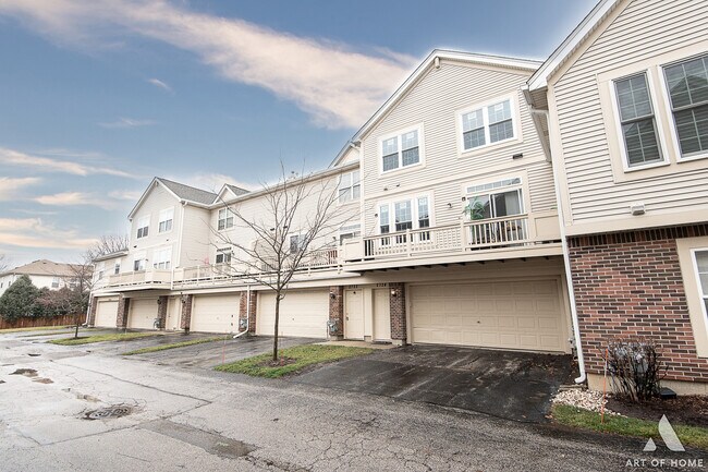 Building Photo - 2724 N Greenwood Ave