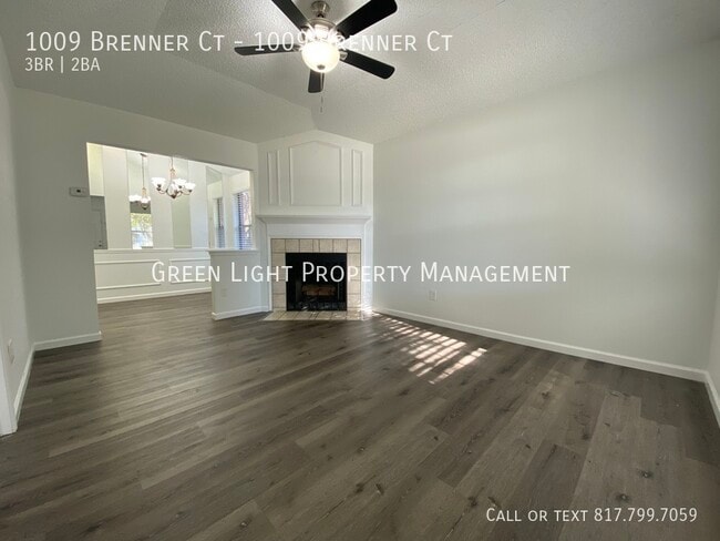 Building Photo - 1009 Brenner Ct