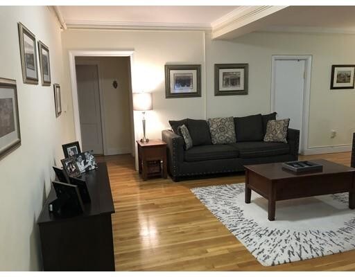 Foto del edificio - 1284 Beacon St