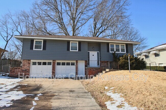 Building Photo - 13808 Bennington Ave