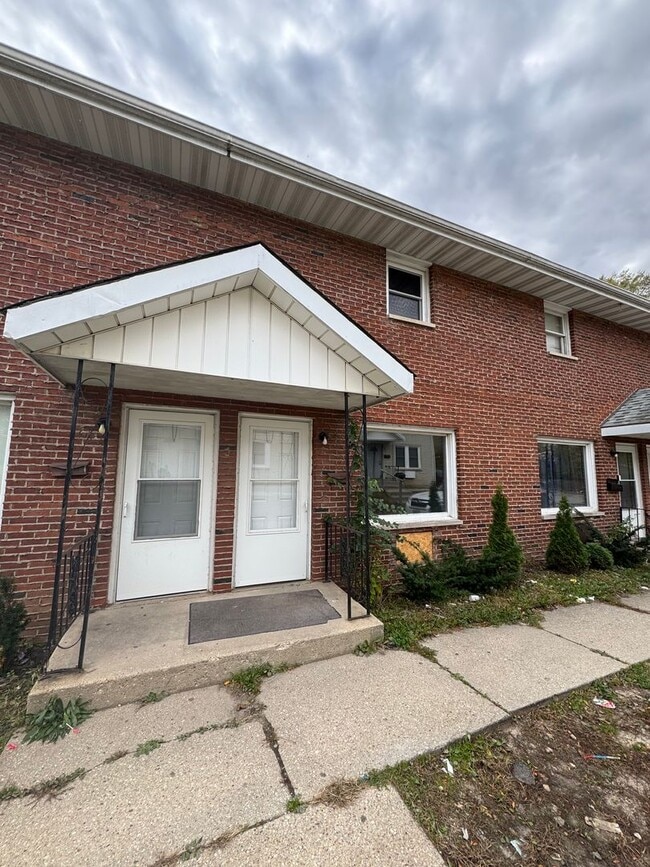 Building Photo - 3308 Sablewood Dr