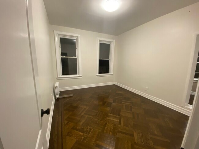 Building Photo - 23 23rd St