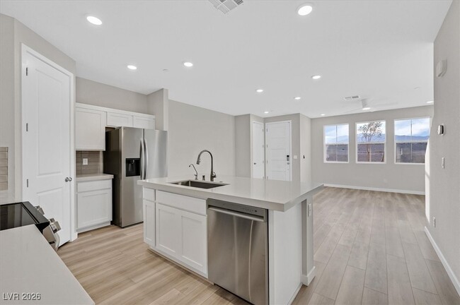 Building Photo - 8925 Grabill Spruce St