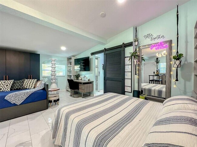 Foto del edificio - 1245 Catalpa Ln