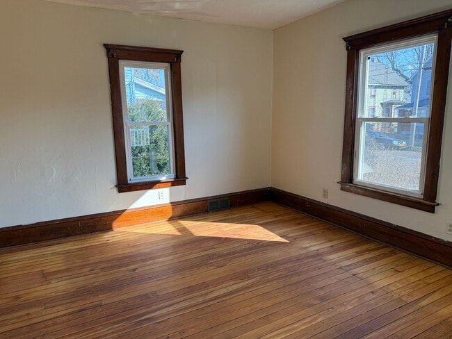 Foto del edificio - 4 Bed / 2 Bath Home for Rent – Canton, Ohio