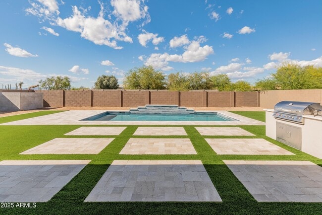 Building Photo - 4236 E Whisper Rock Trl