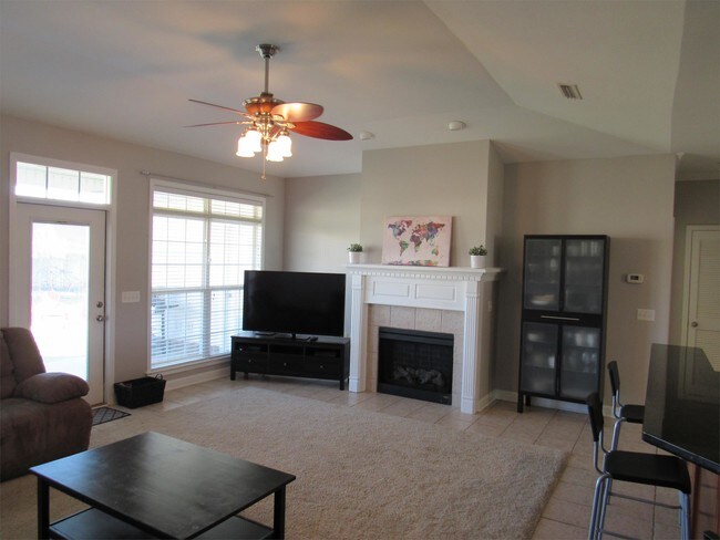 Photo - 2826 Brad Way