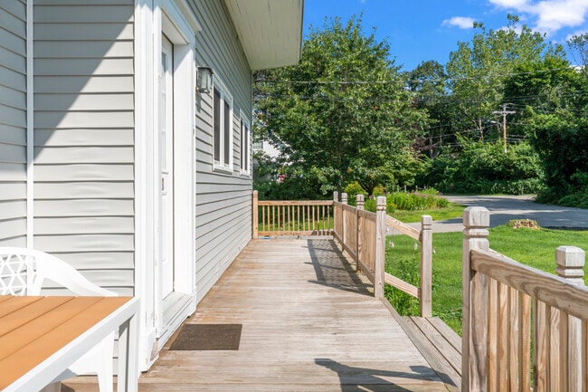 Building Photo - 45 Intervale Rd
