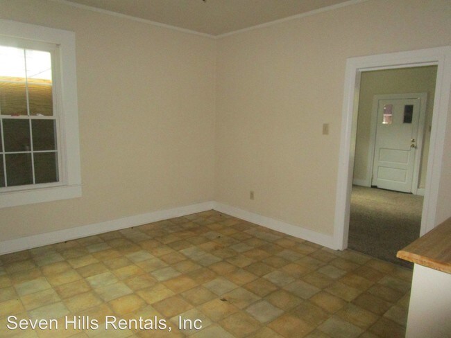 Building Photo - 110 Hillside Ave NW