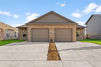 Building Photo - 2724 Ginger Ct