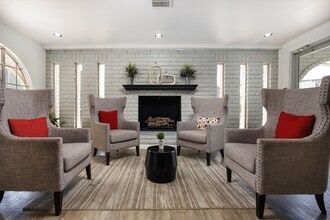 Building Photo - Desert Peaks