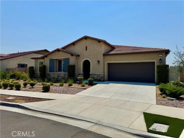 Building Photo - 24201 Arroyo Dr