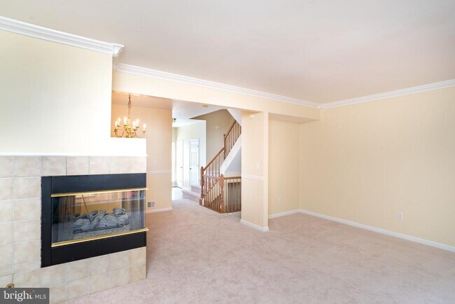 Foto del edificio - 5552 Jowett Ct