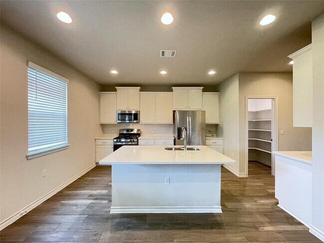 Foto del edificio - 1602 Jacey Way