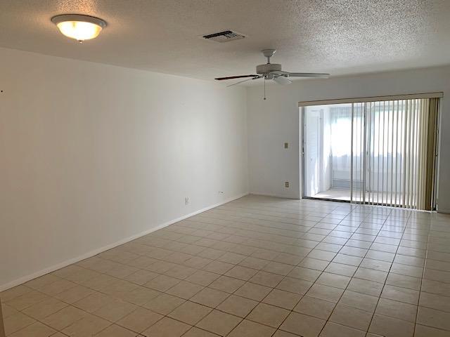 Building Photo - 2945 Crosley Dr W