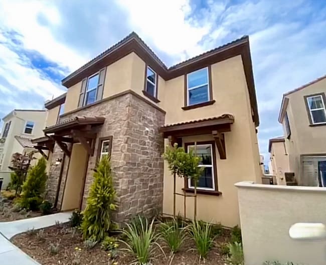 Photo - 7099 Montecito Ln Townhome