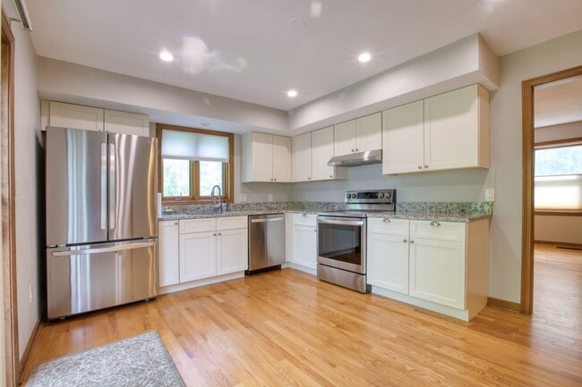Building Photo - Spacious 2-Bedroom, 2-Story Apartment with Walk-Out Basement