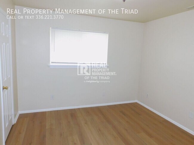 Foto del edificio - 4302 Parker St