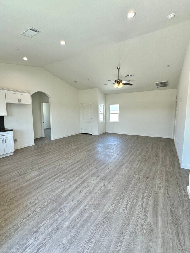 Foto del edificio - 9704 Turning Leaf Ln