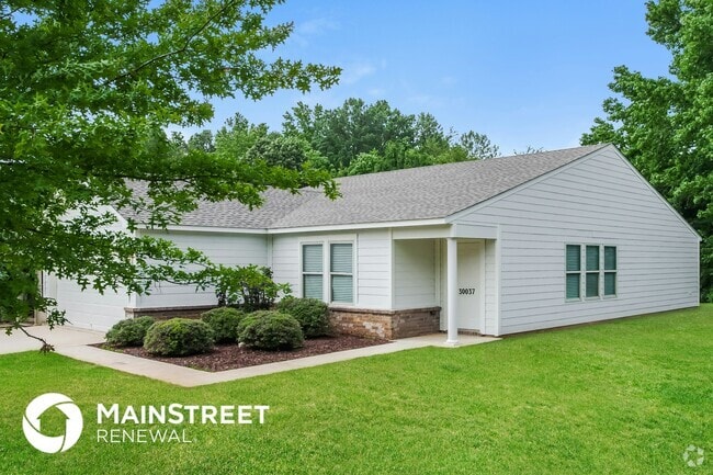 Building Photo - 30037 Westfield Dr