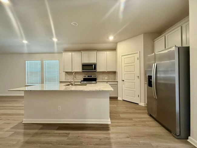 Building Photo - 11507 Cottage Pt