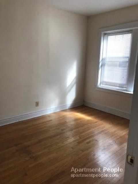 Foto del edificio - 2471 W Gunnison St