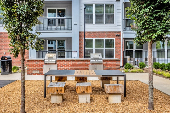 Building Photo - Legacy Heritage Apartments