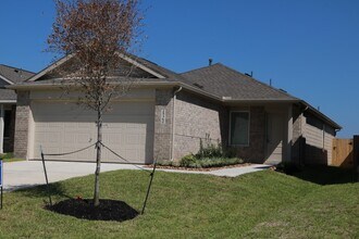 Building Photo - 25360 Carnation Ct