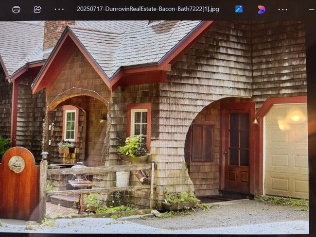 Building Photo - 477 Dunham Rd
