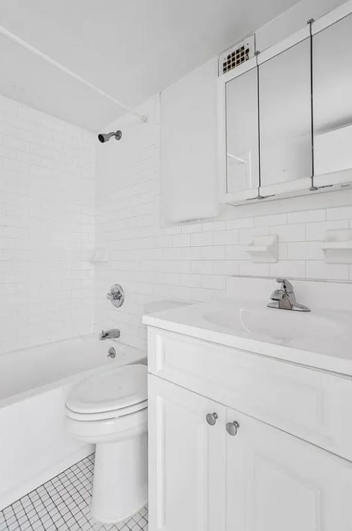 Foto del edificio - 2 bedroom in New York NY 10038