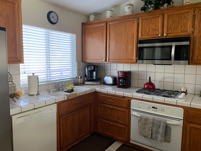 Building Photo - Great Northwest Property in Polo Grounds N...