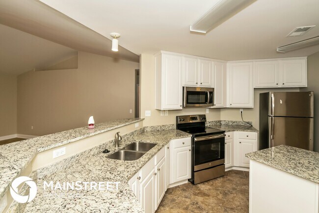 Foto del edificio - 450 Marsh Cir